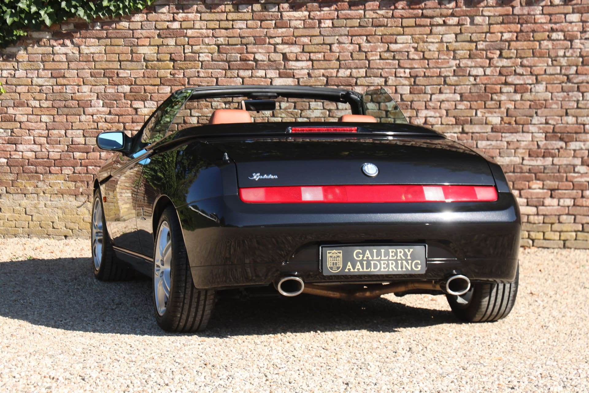 Alfa Romeo Spider 3.2 V6 24V Lusso, 2003, at Gallery Aaldering.