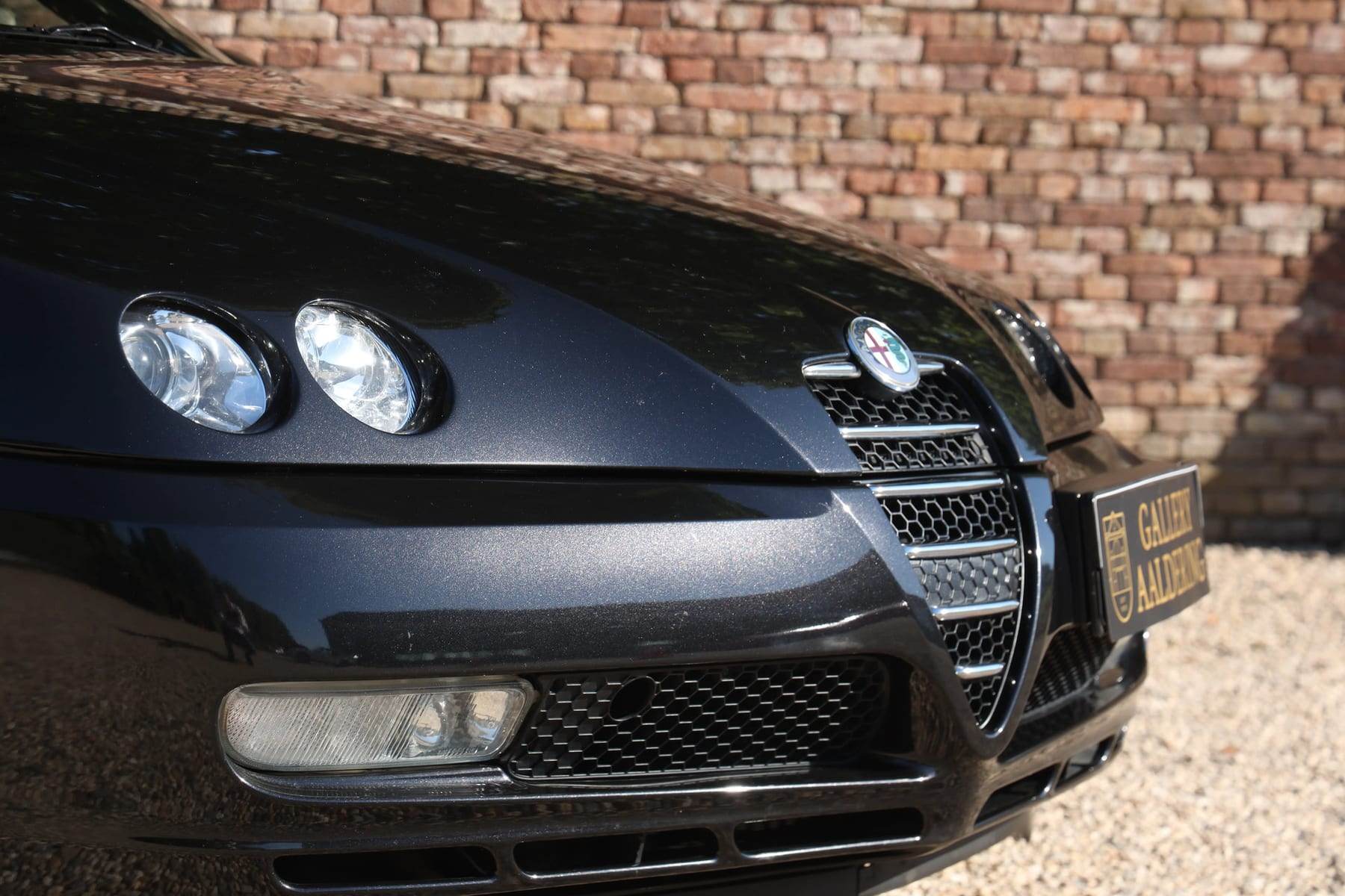 Alfa Romeo Spider, 2003 — photograph 22.