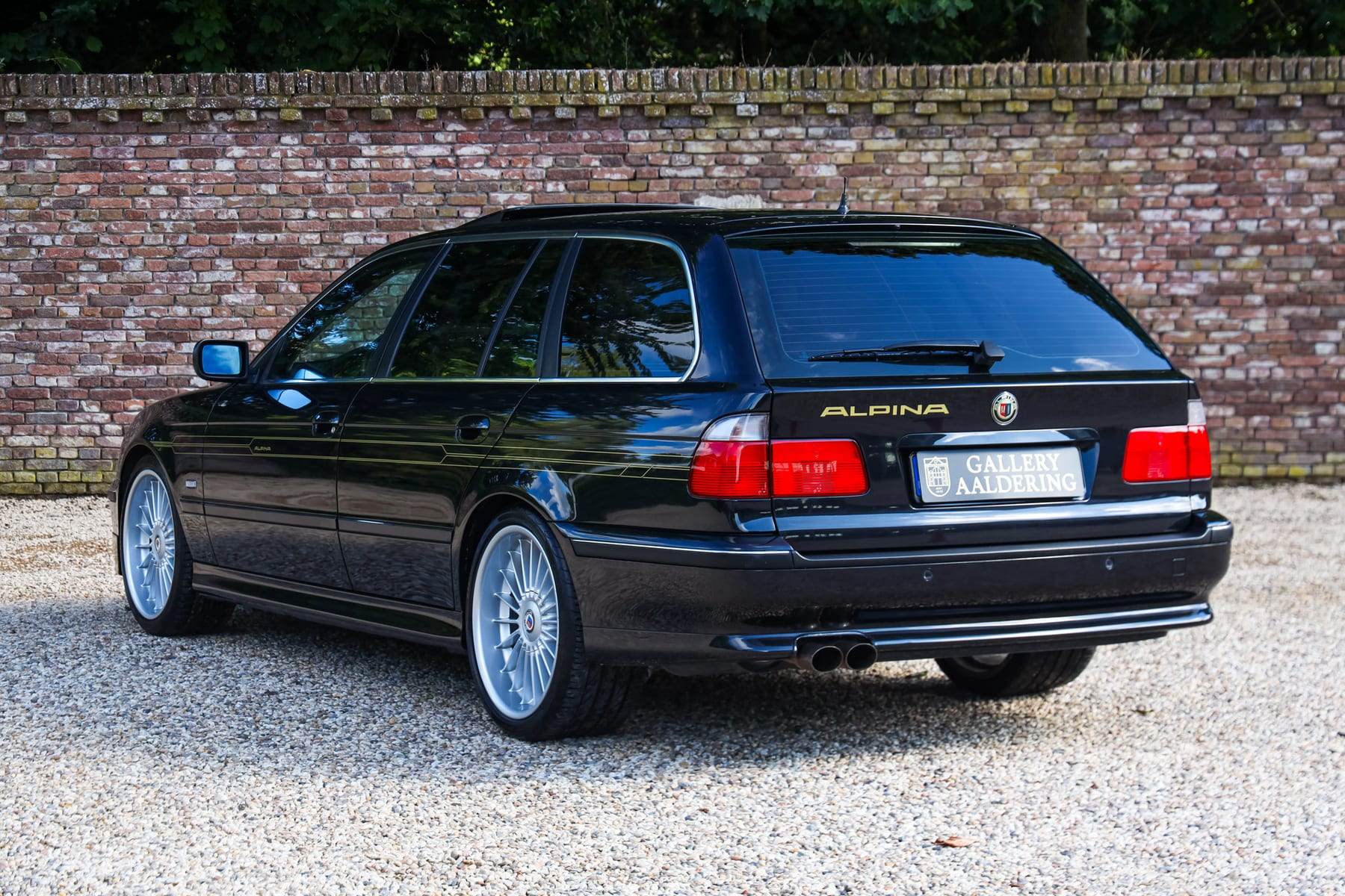Alpina B10 V8 Touring, 1998 — photograph 2.