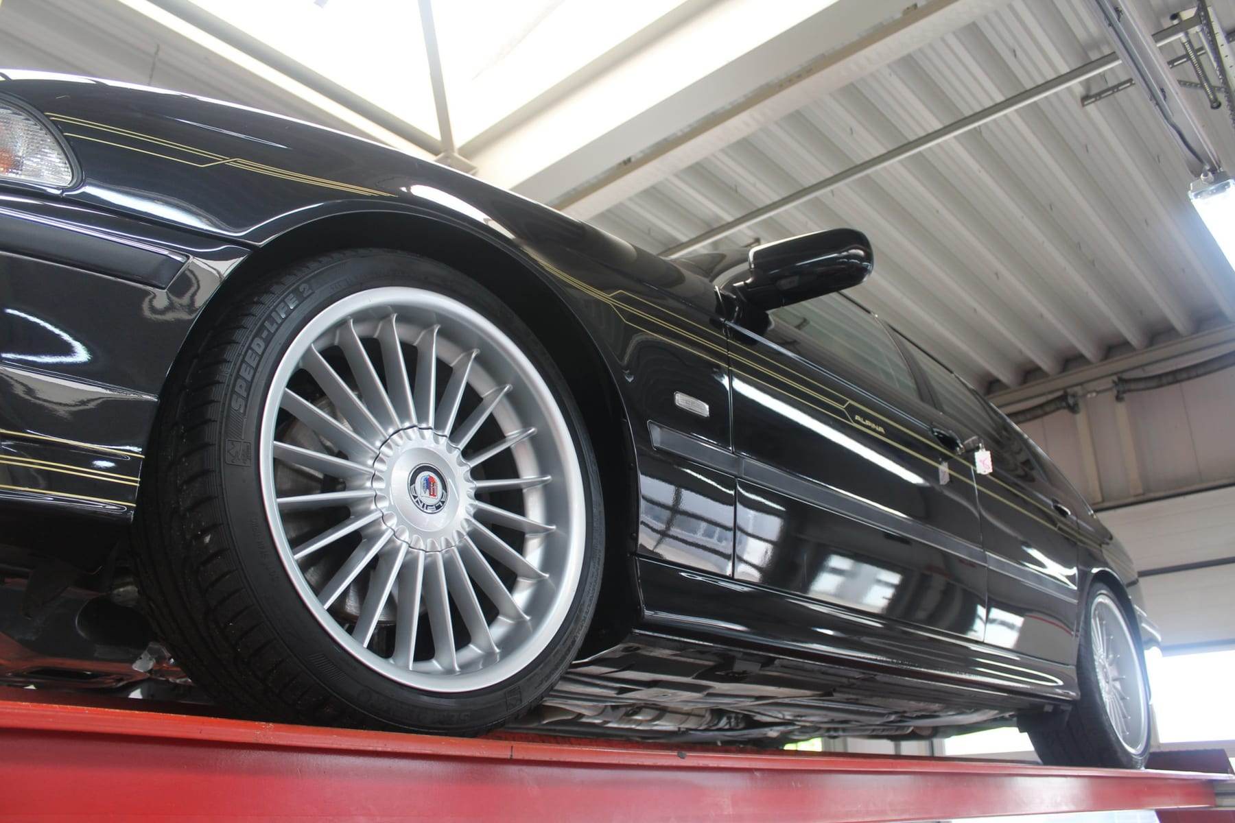 Alpina B10 V8 Touring, 1998 — photograph 6.