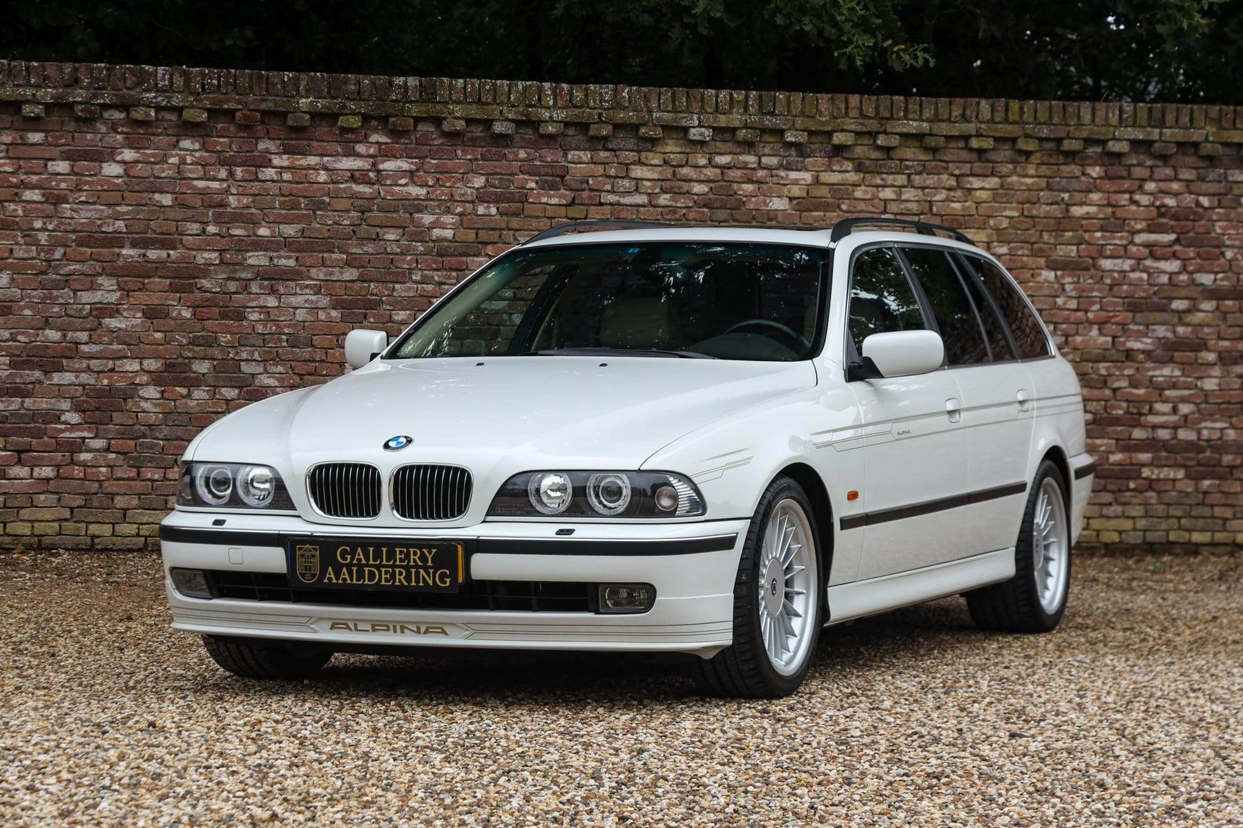 Alpina B10 V8 Touring, 2000, at Gallery Aaldering.