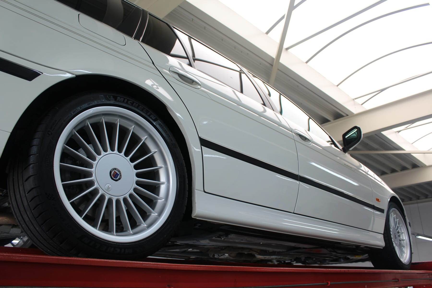 Alpina B10 V8 Touring, 2000 — photograph 10.