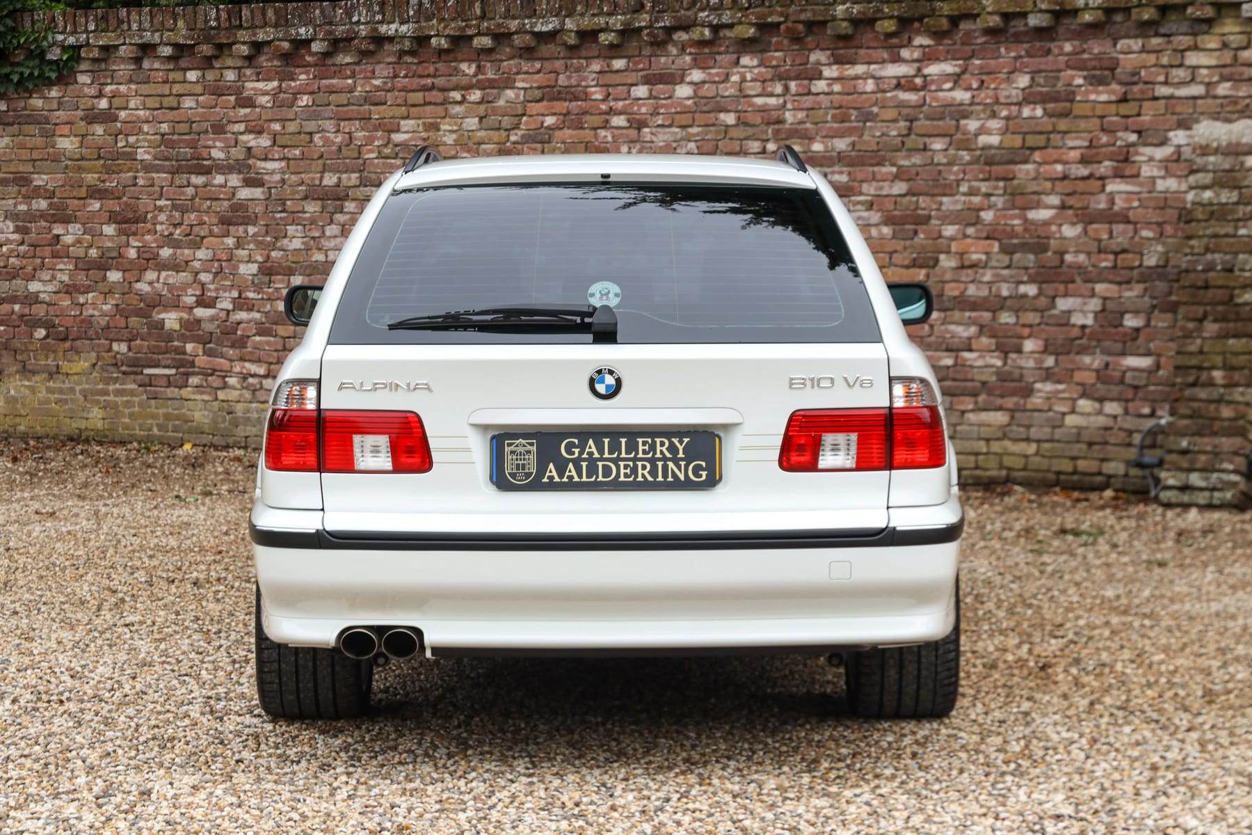 Alpina B10 V8 Touring, 2000 — photograph 6.