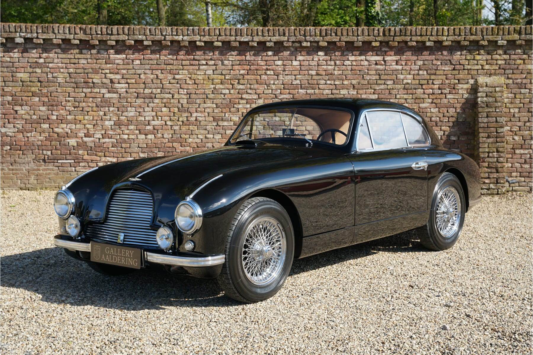 Aston Martin DB2 Sports Saloon, 1952, at Gallery Aaldering.