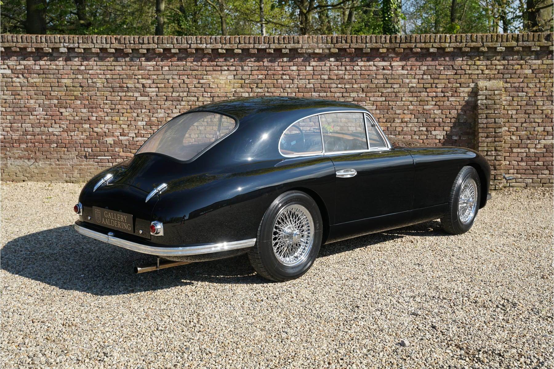 Aston Martin DB2 Sports Saloon, 1952 — photograph 2.