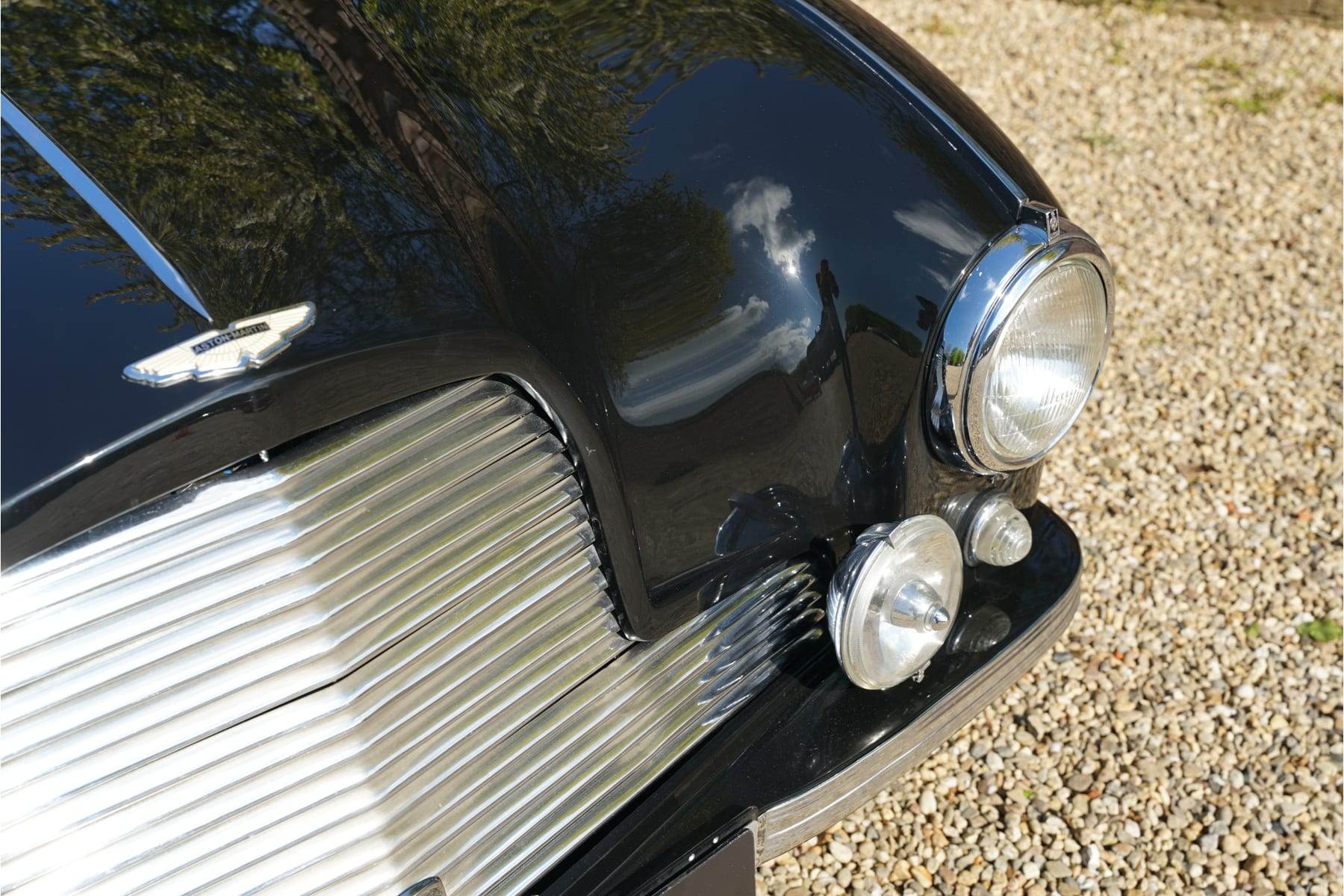 Aston Martin DB2 Sports Saloon, 1952 — photograph 8.