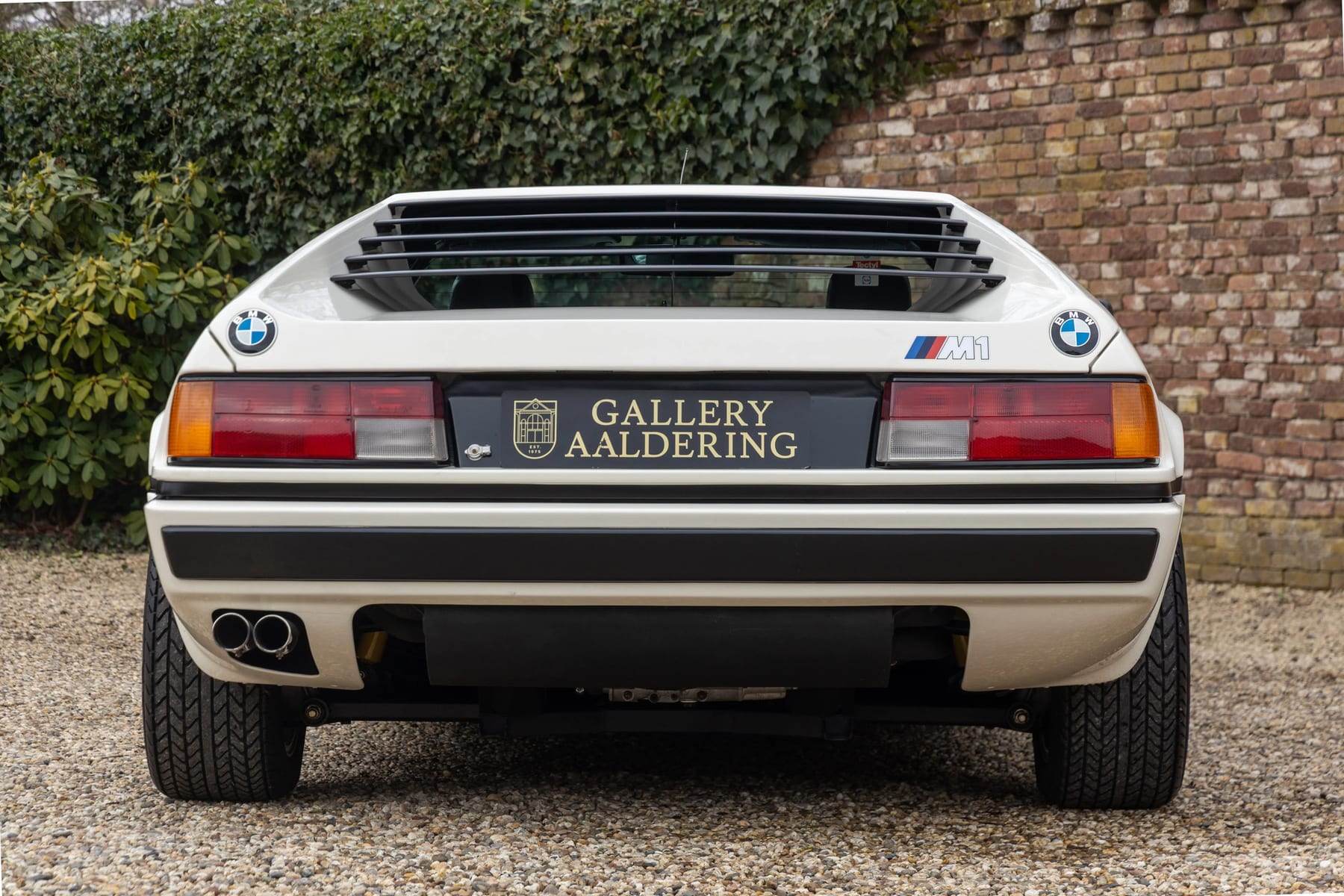 BMW M1, 1982 — photograph 5.