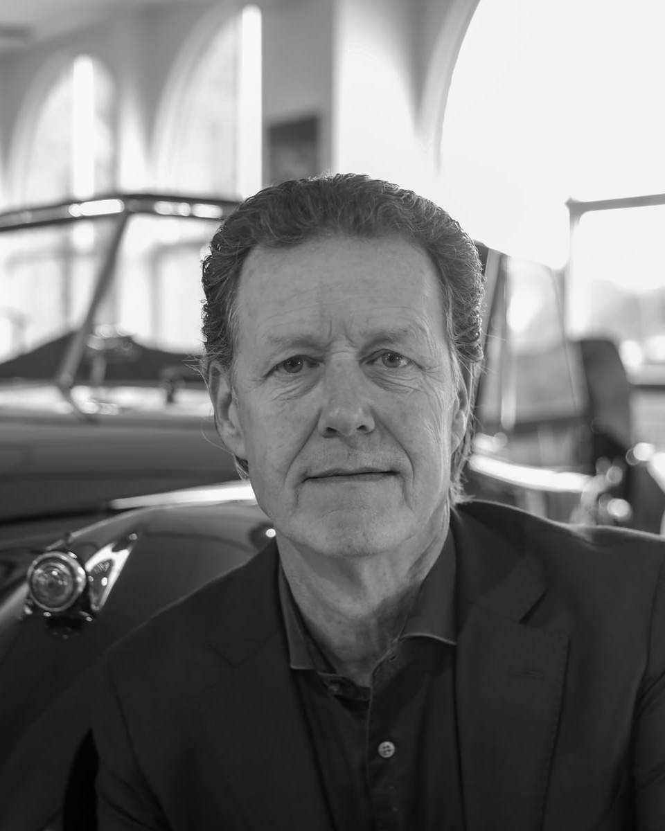Claude Otten, sales advisor at Gallery Aaldering.