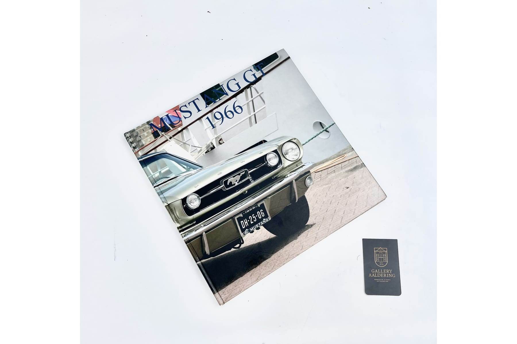 Ford Mustang, 1966 — photograph 10.