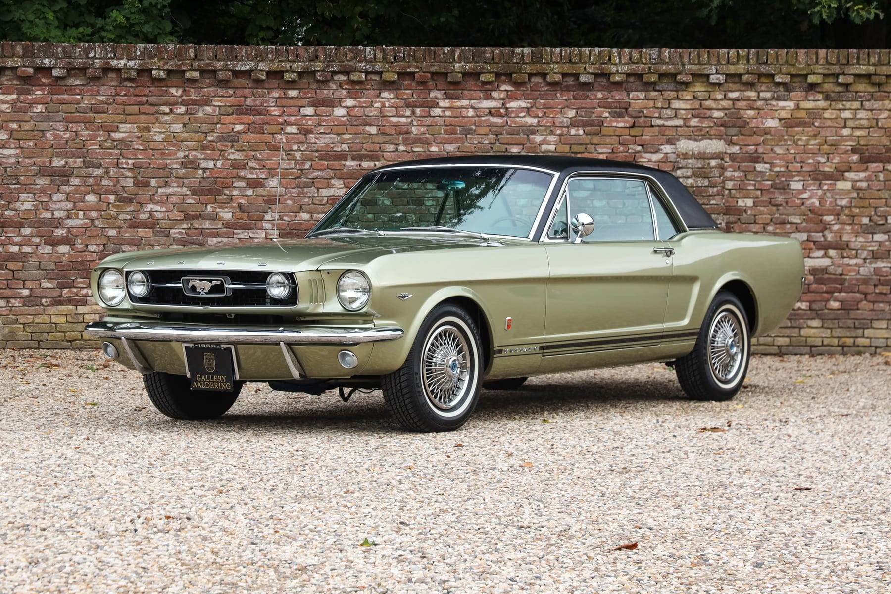 Ford Mustang, 1966 — photograph 14.