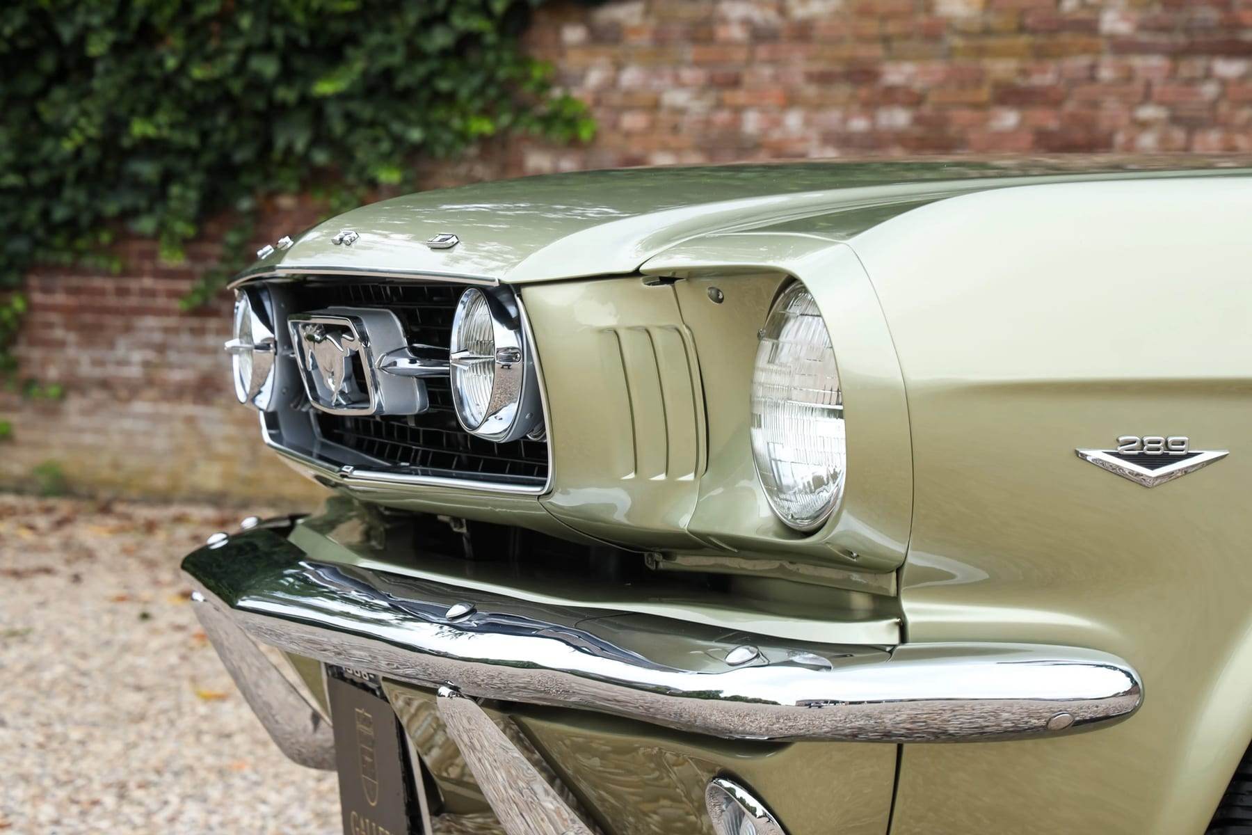 Ford Mustang, 1966 — photograph 15.