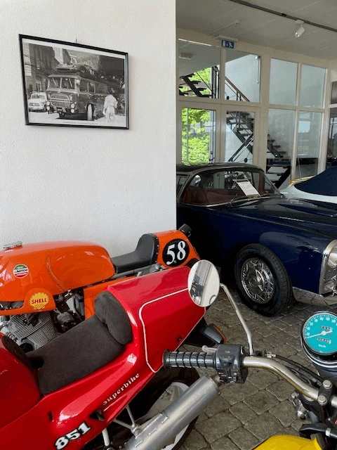 Exhibition Racinginthepast at Gallery Aaldering