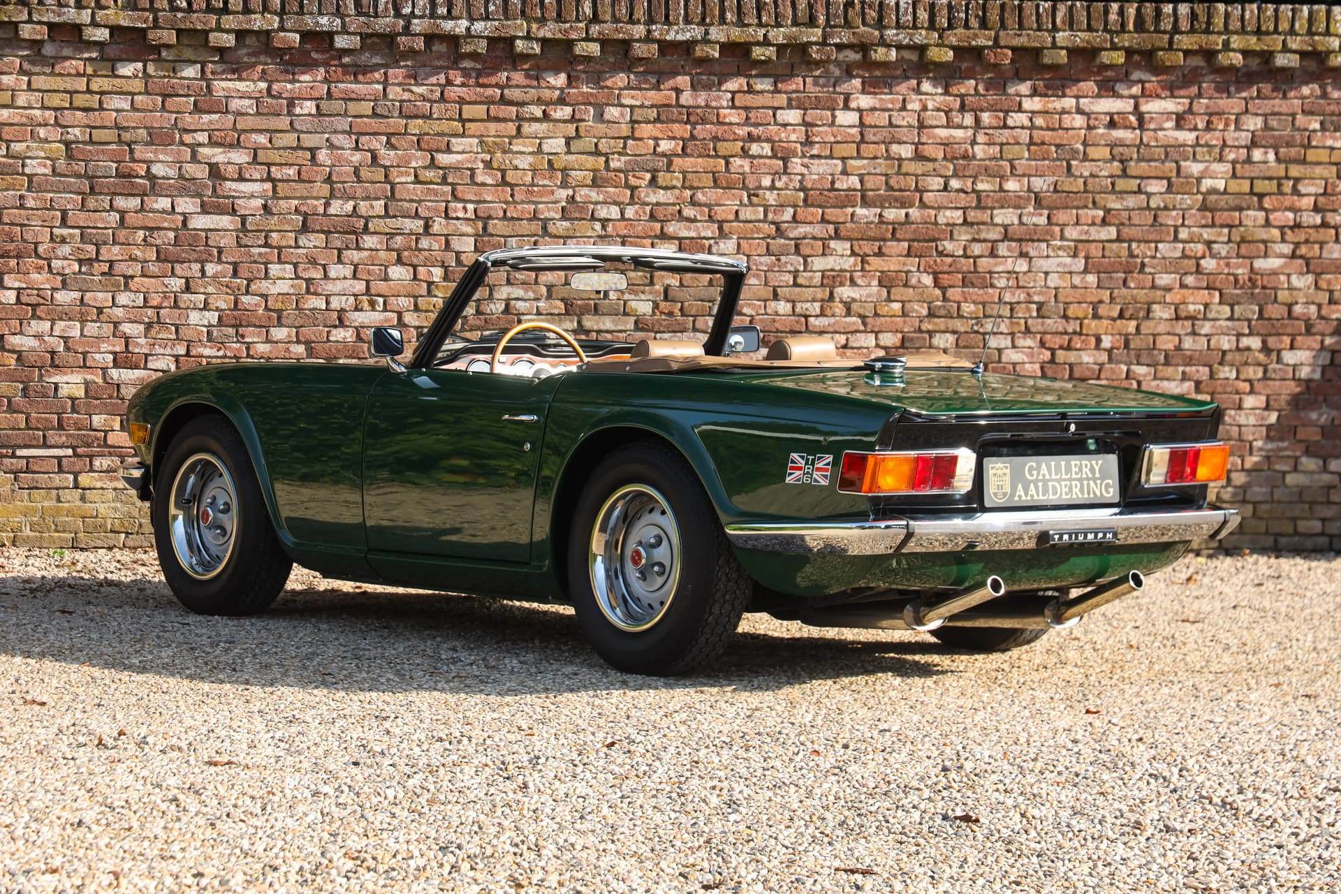 Triumph TR6 Overdrive, 1976, at Gallery Aaldering.