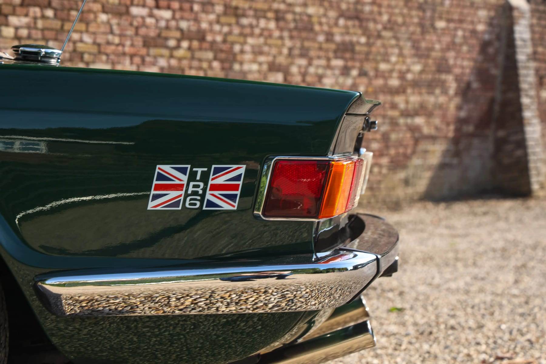 Triumph TR6, 1976 — photograph 11.