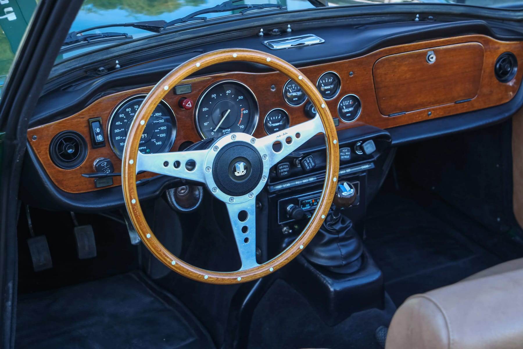Triumph TR6, 1976 — photograph 16.