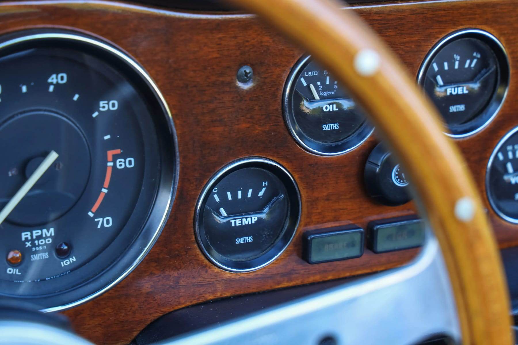 Triumph TR6, 1976 — photograph 23.